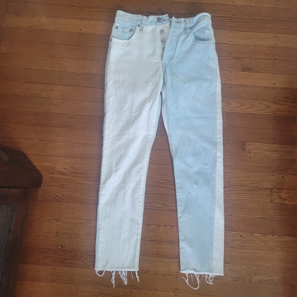 Chic Two-Tone Ankle Jeans - Picture 1 of 3